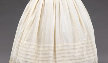 What is the use of petticoats?