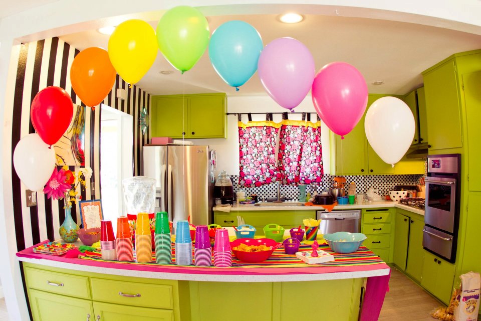 How to Organize a Birthday Party for Your Mom