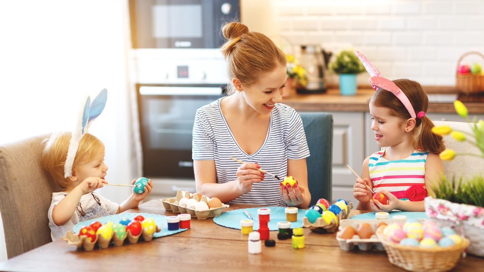 FUN ACTIVITIES TO DO WITH YOUR FAMILY AND FRIENDS THIS EASTER